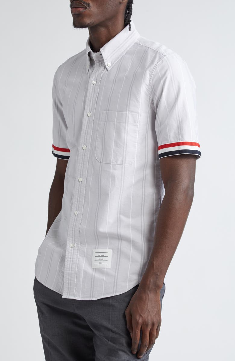Thom Browne Straight Fit Stripe Short Sleeve Cotton Button-Down Shirt, Alternate, color, Medium Grey