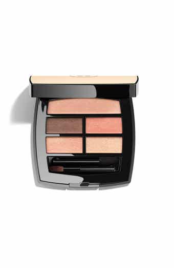 CHANEL JEUX DE LUMIÈRES Multi-Use Eyeshadow and Highlighter CHANEL JEUX DE LUMIÈRES Multi-Use Eyeshadow and Highlighter