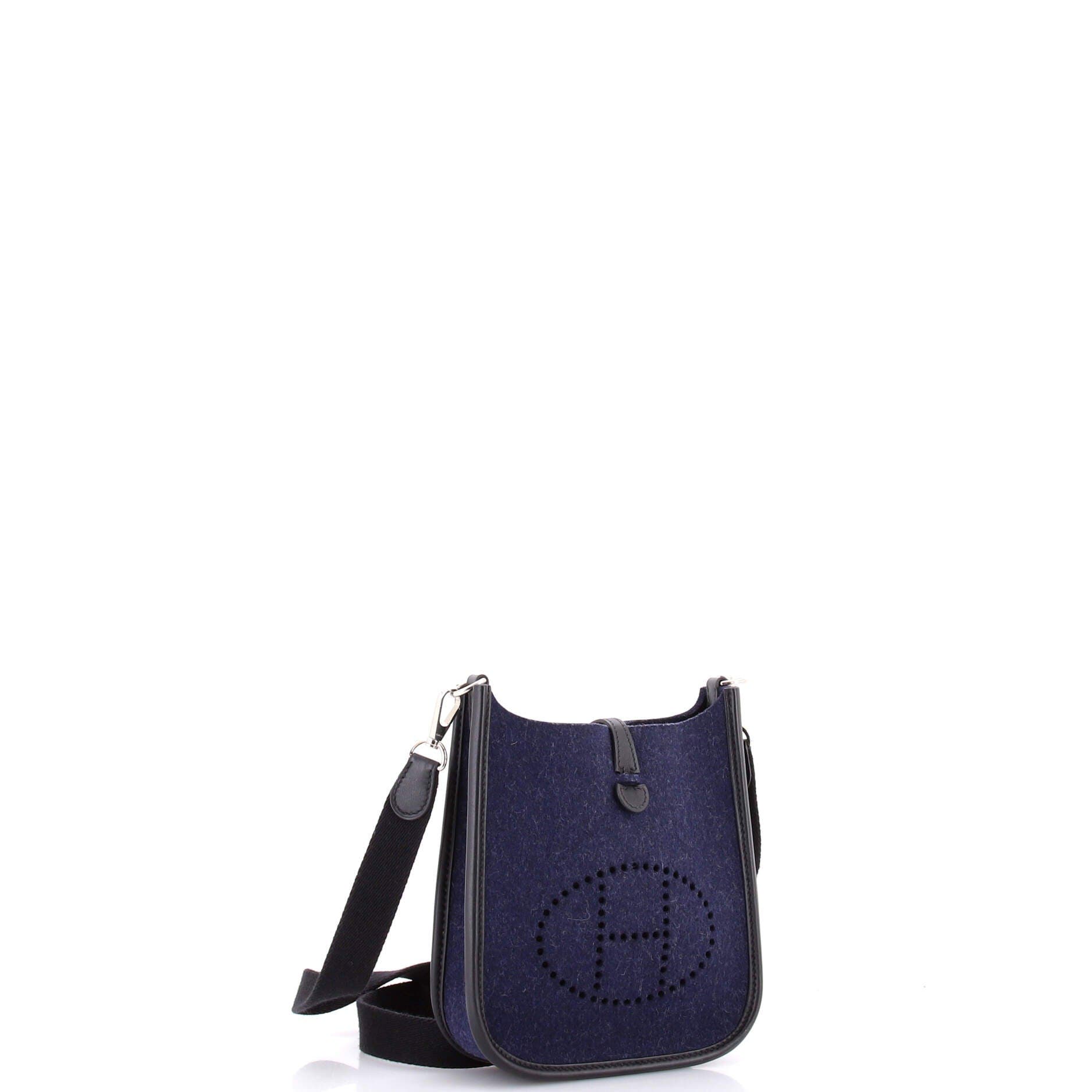 Pre-Owned Hermes Evelyne Bag Gen III Felt TPM, Alternate, color, Bleu Nuit