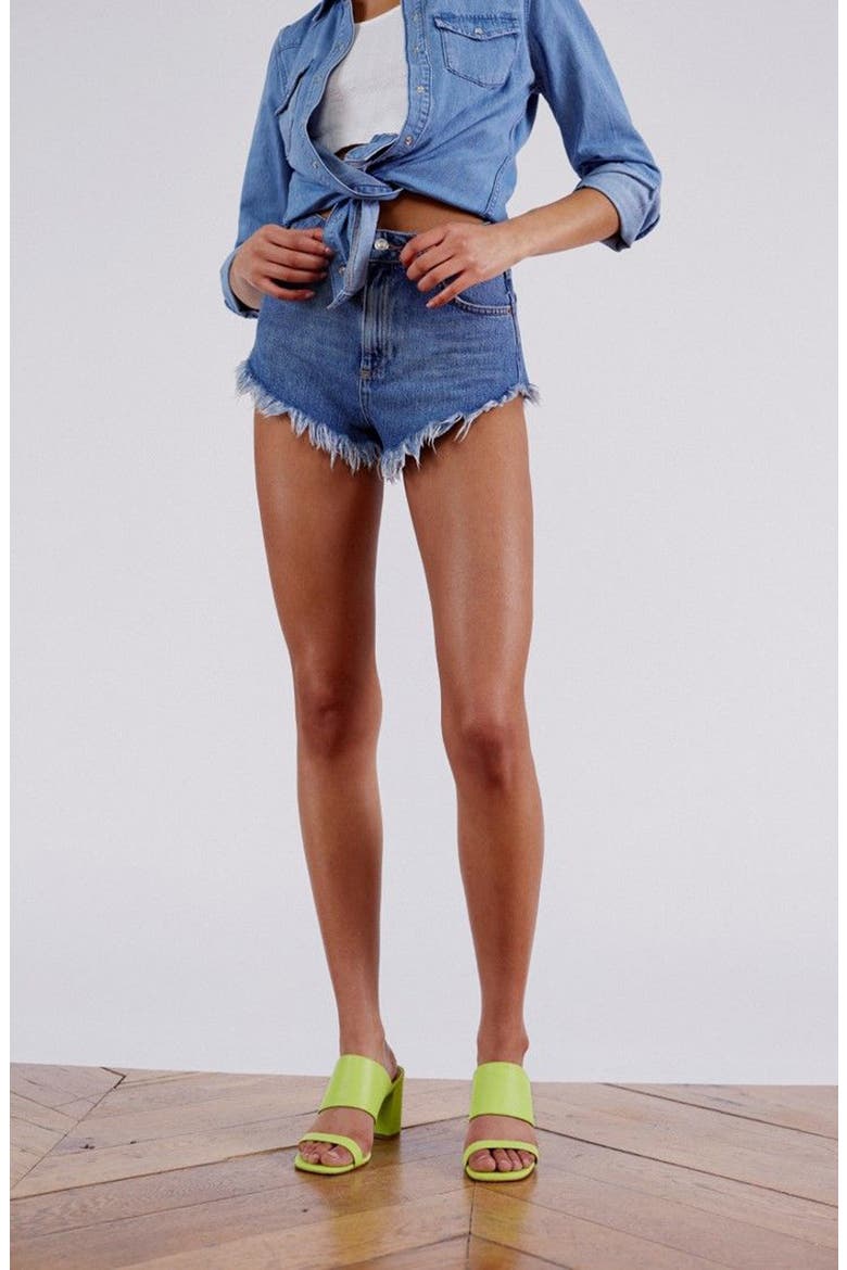 Kiri Fray Hem Shorts, Alternate, color, MID DENIM