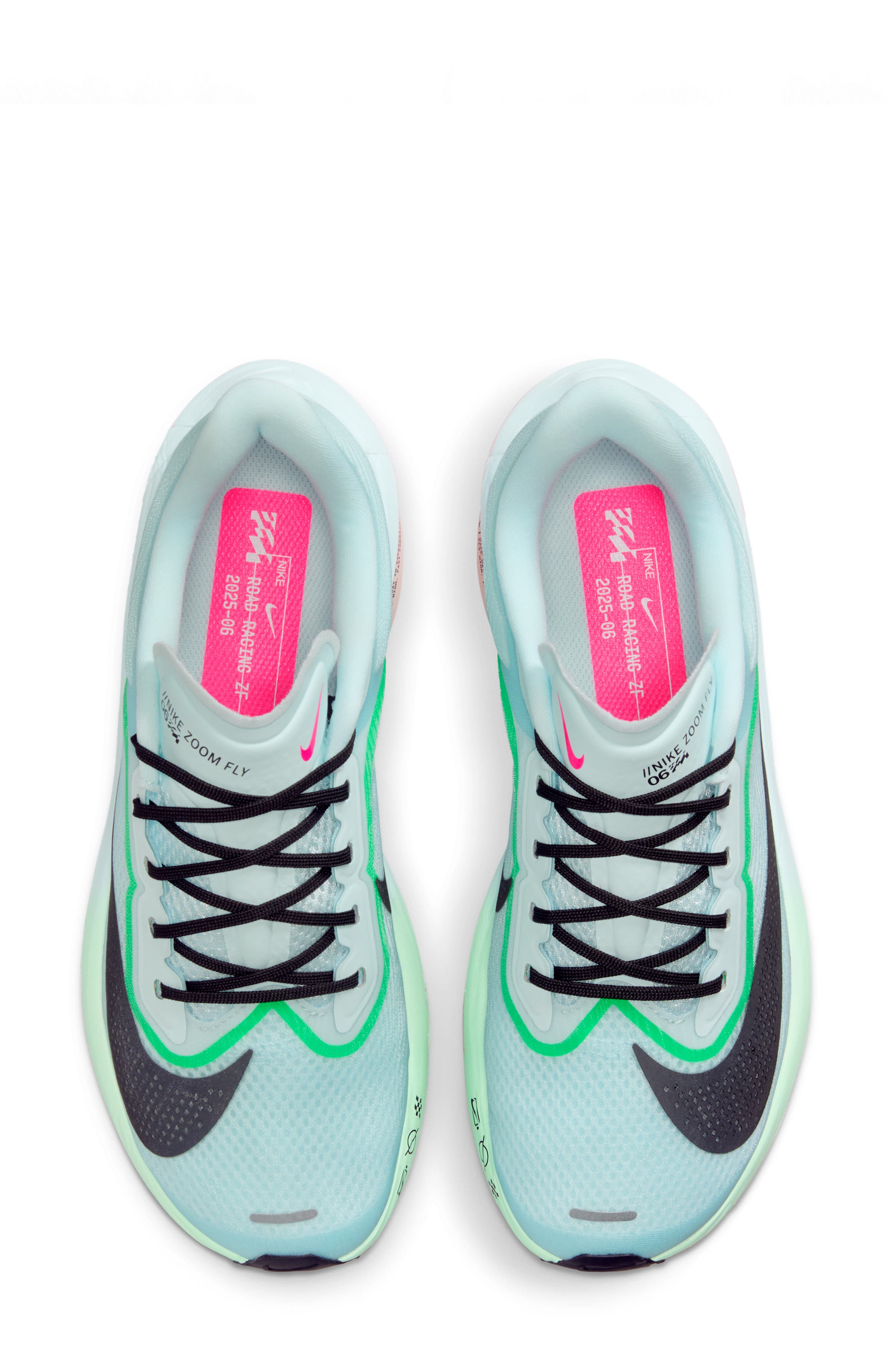 w nike zoom fly flyknit