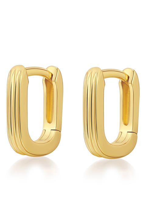 x Dezi The Mini Ridged Chain Link Huggie Earrings