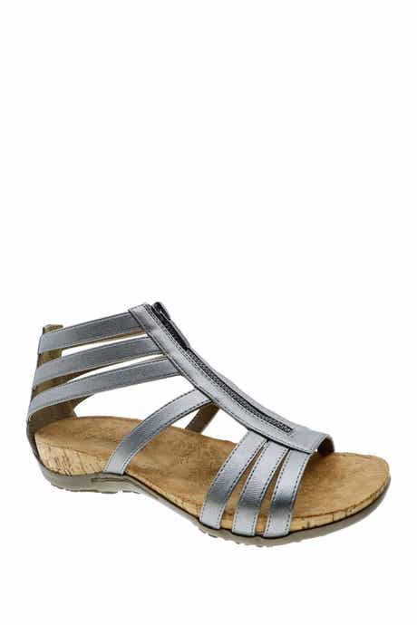 BEARPAW Layla II Strappy Sandal - Wide Width