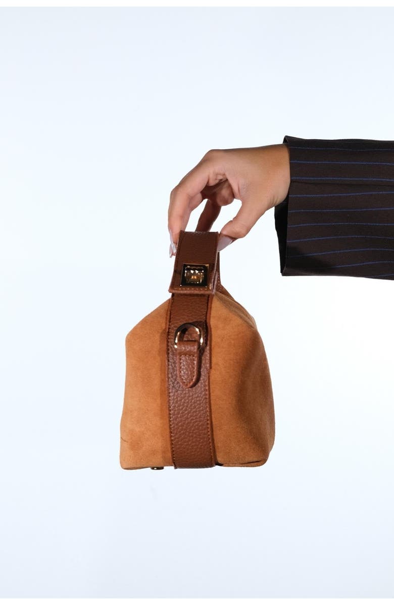 Forever
Always Shoes ISLAND Leather Shoulder Bag, Alternate, color,