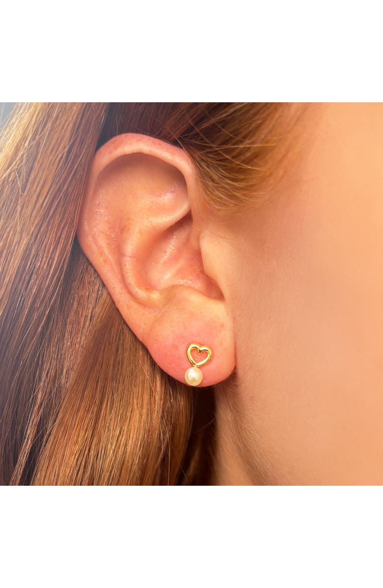 The Lovery Fine Jewelry Baby Pearl Heart Screw Back Stud Earrings, Alternate, color, Yellow Gold