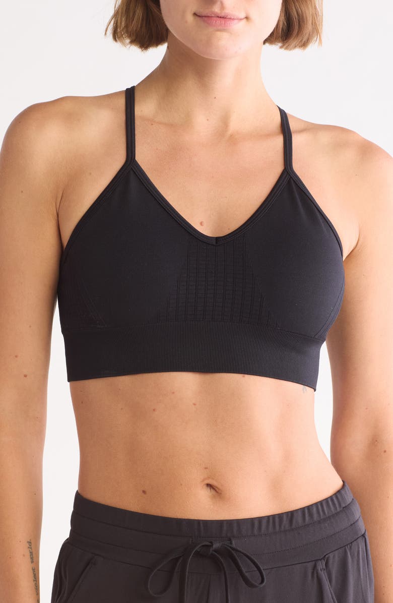 Z by Zella Strappy Seamless Sports Bra, Main, color,