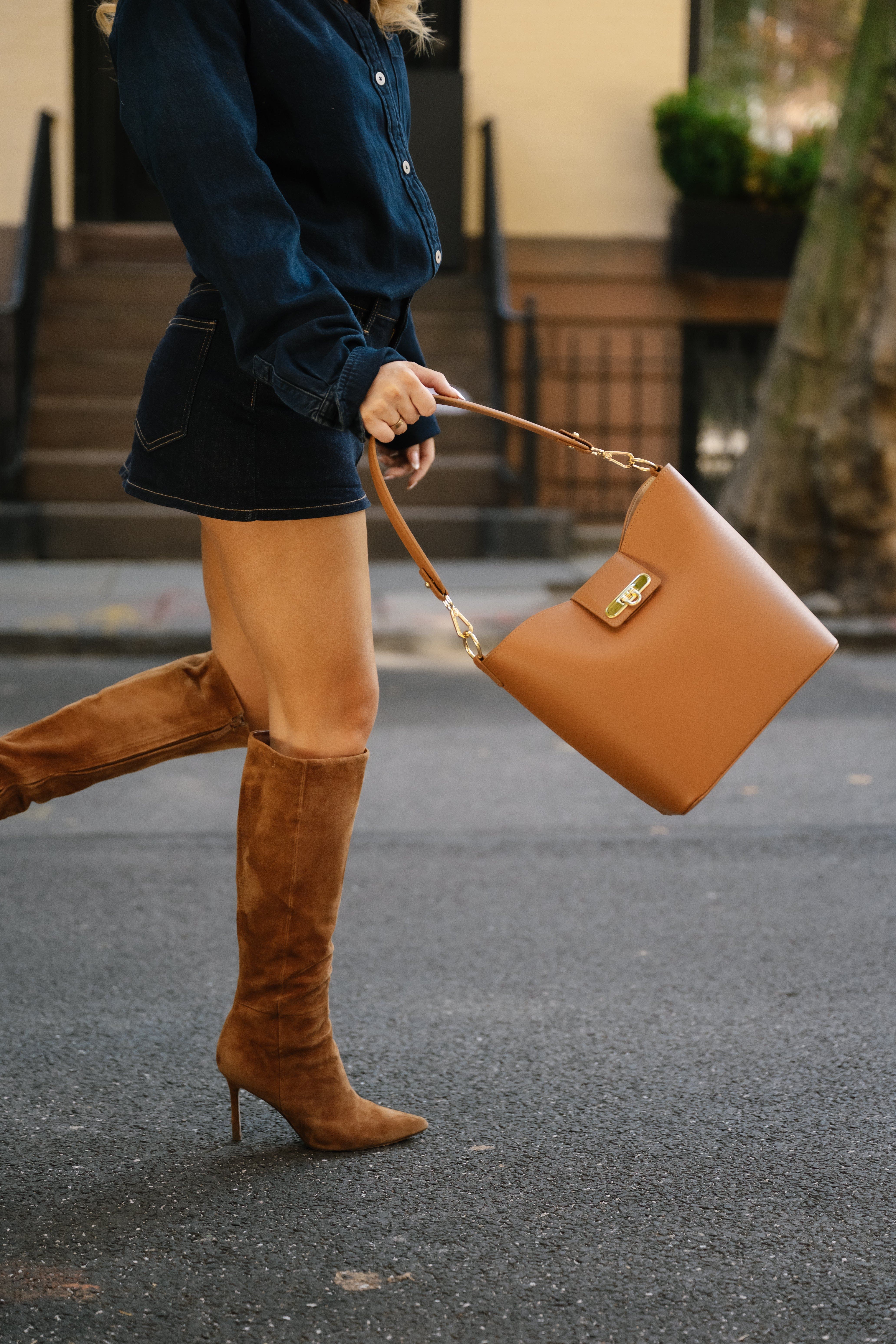 GiGi New York Isabel Bucket Bag, Alternate, color, Tan