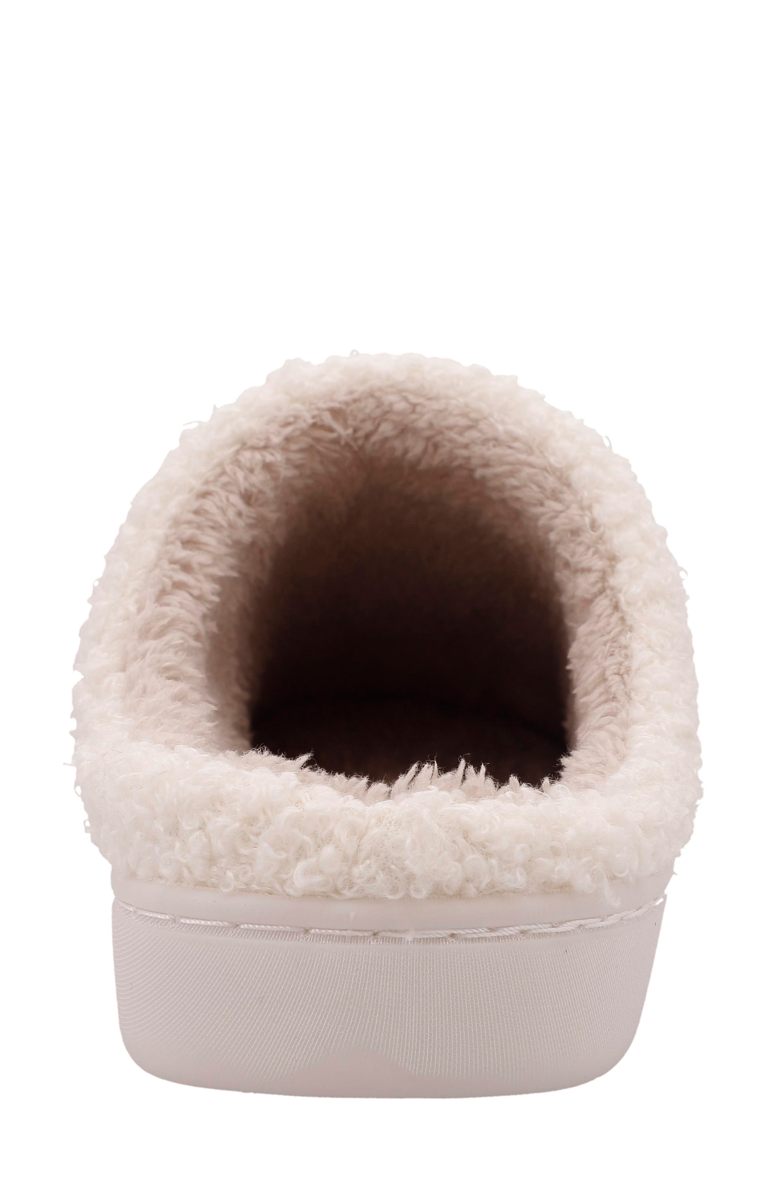 Cozi Slipper, Alternate, color, RED TREE HAPPY