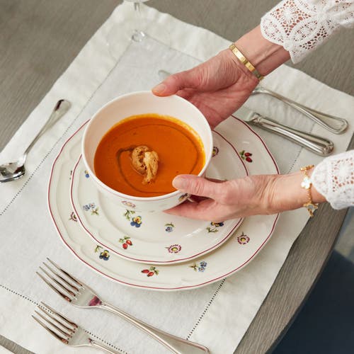 Villeroy & Boch Petite Fleur 12 Piece Set Dinnerware Set For 4