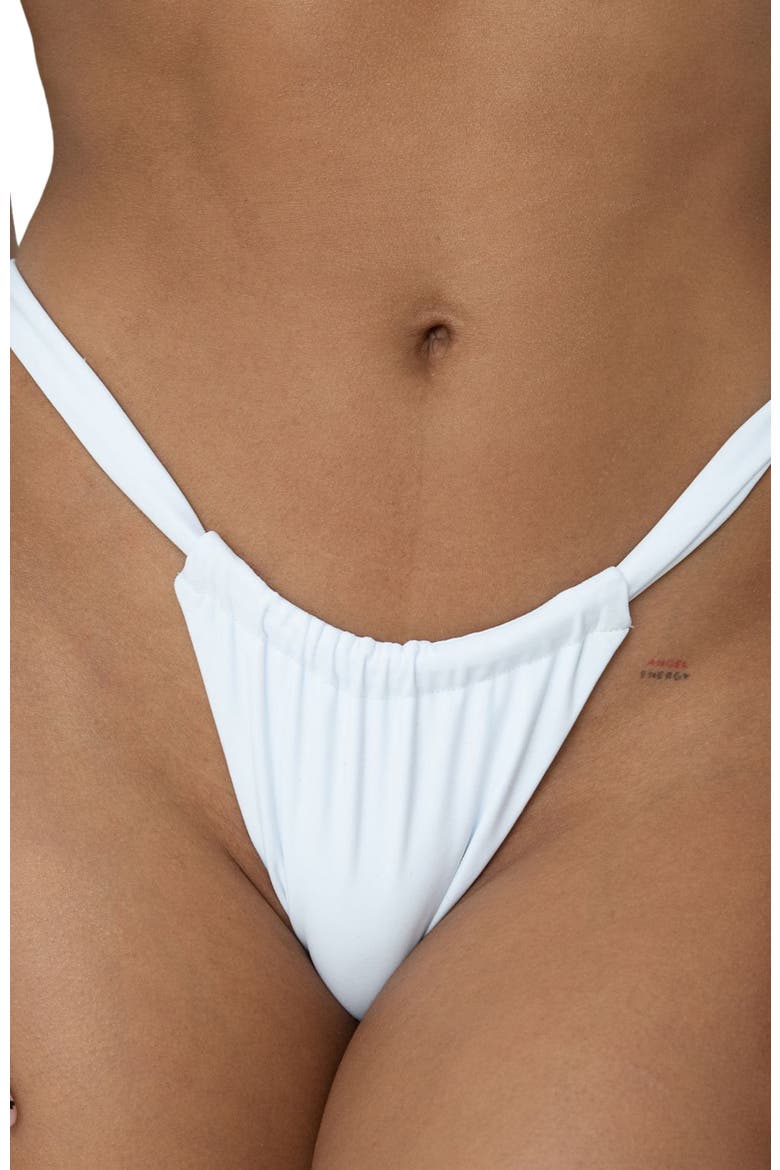 Nia Bottom, Alternate, color, White