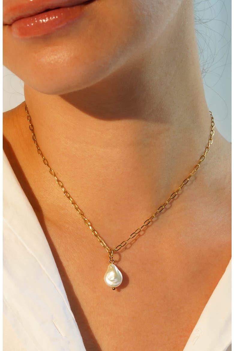 Freshwater Pearl Teardrop Charm, Alternate, color, GOLD
