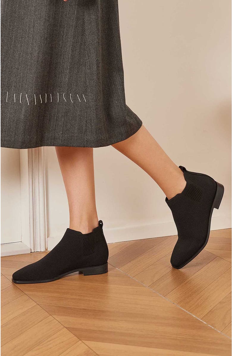 VIVAIA Square-Toe Water-Repellent Ankle Boots, Alternate, color, Black