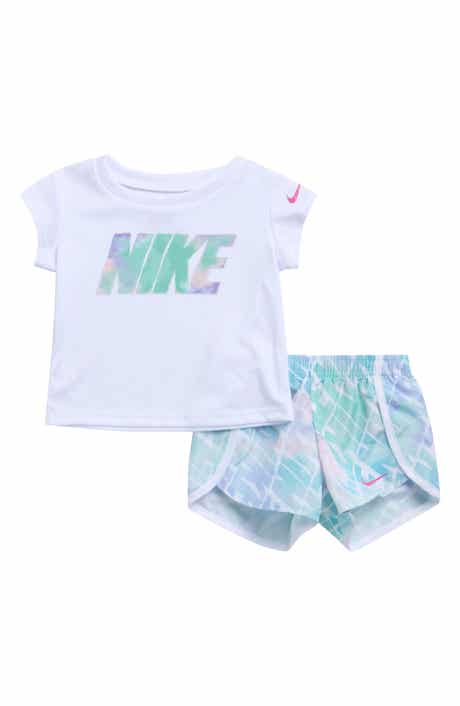 Nike Dri-FIT T-Shirt and Sprinter Shorts 2-Piece Set
