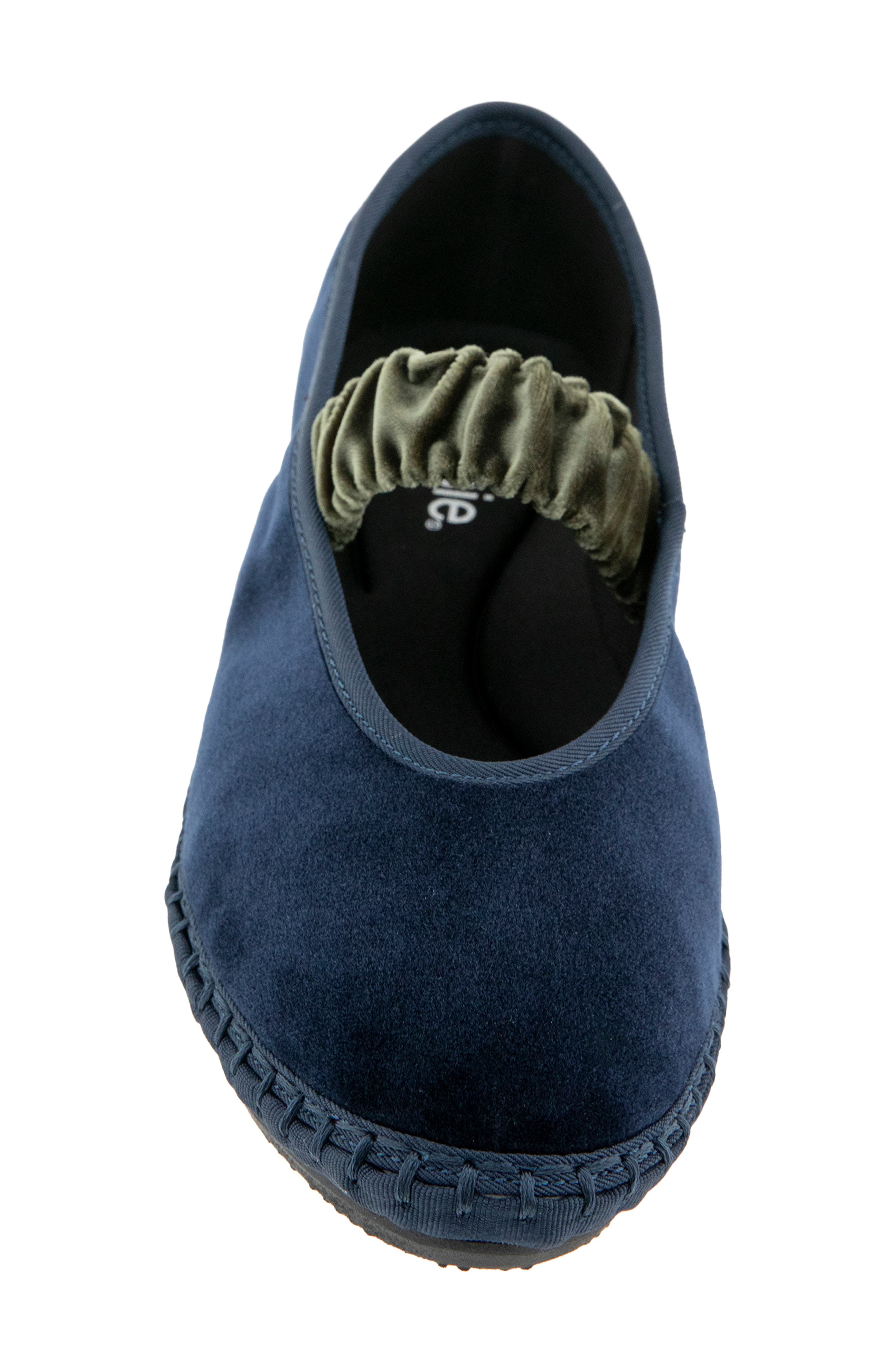 Fiona Mary Jane Flat, Alternate, color, NIGHT