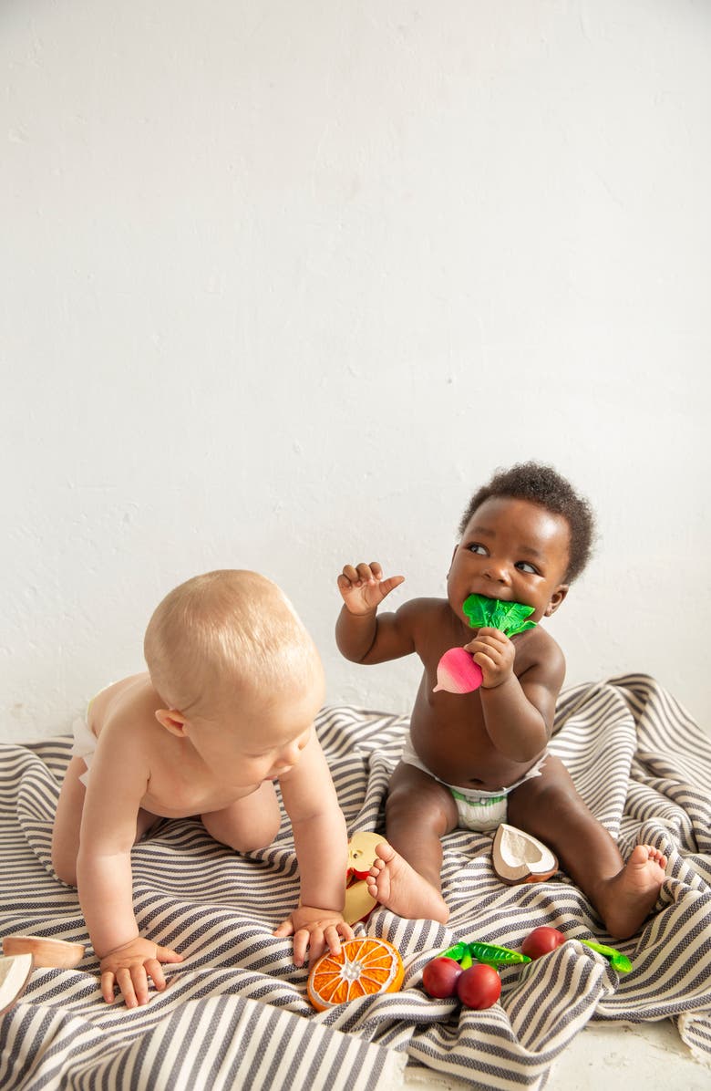 Oli&Carol Oli & Carol Ramona the Radish Teething Toy, Alternate, color, 