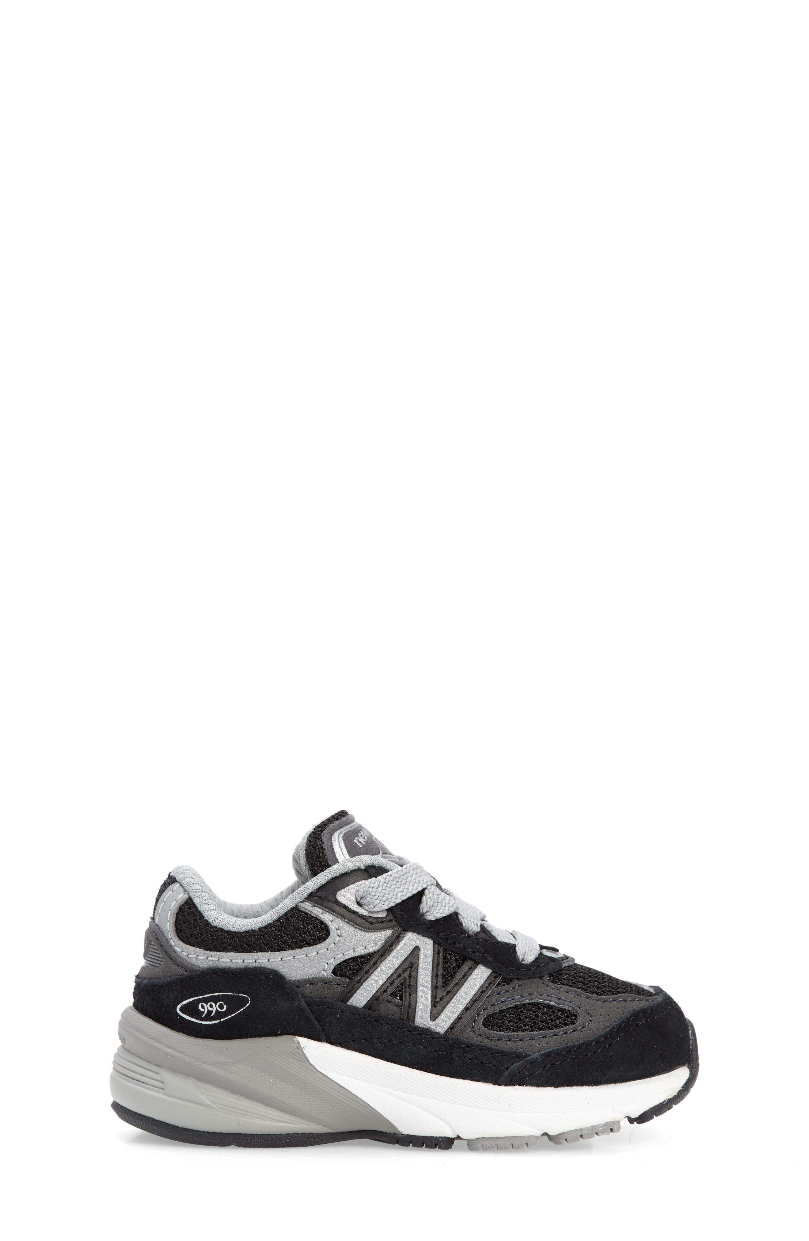 New Balance Kids' 990 v6 Sneaker, Alternate, color, Black