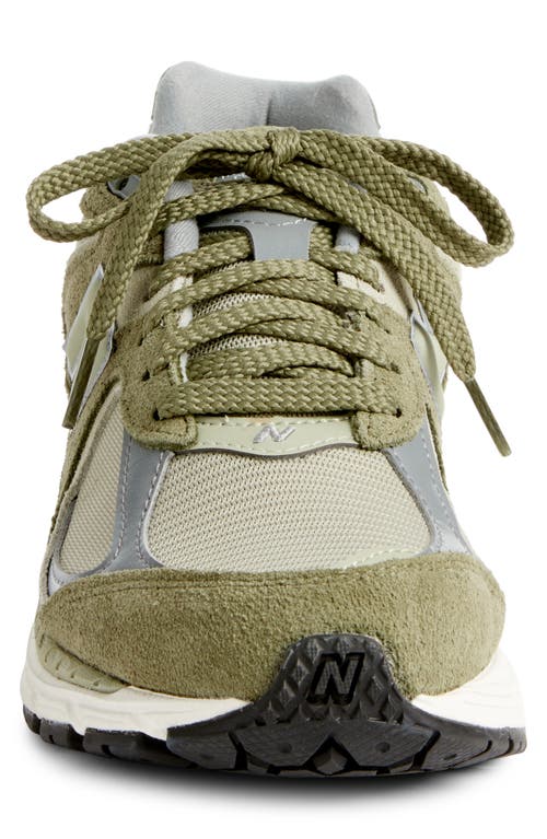 New Balance Gender Inclusive 2002r Sneaker