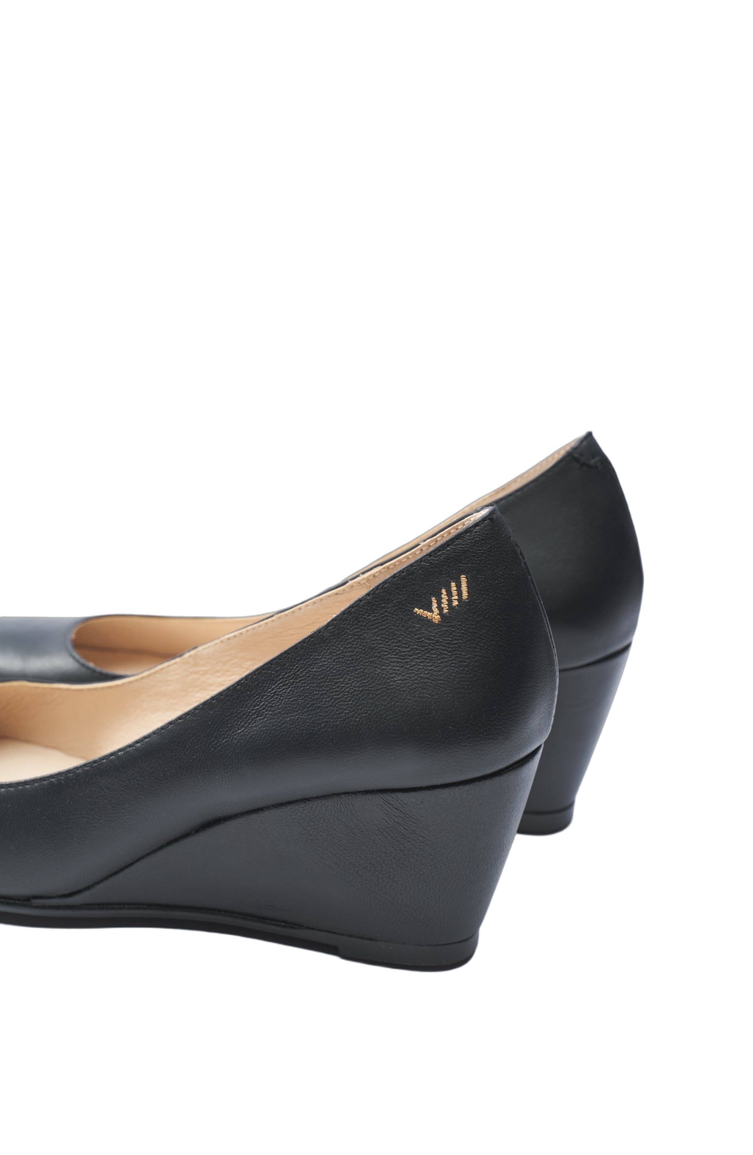 VISCATA Verona Leather Wedges, Alternate, color, Black