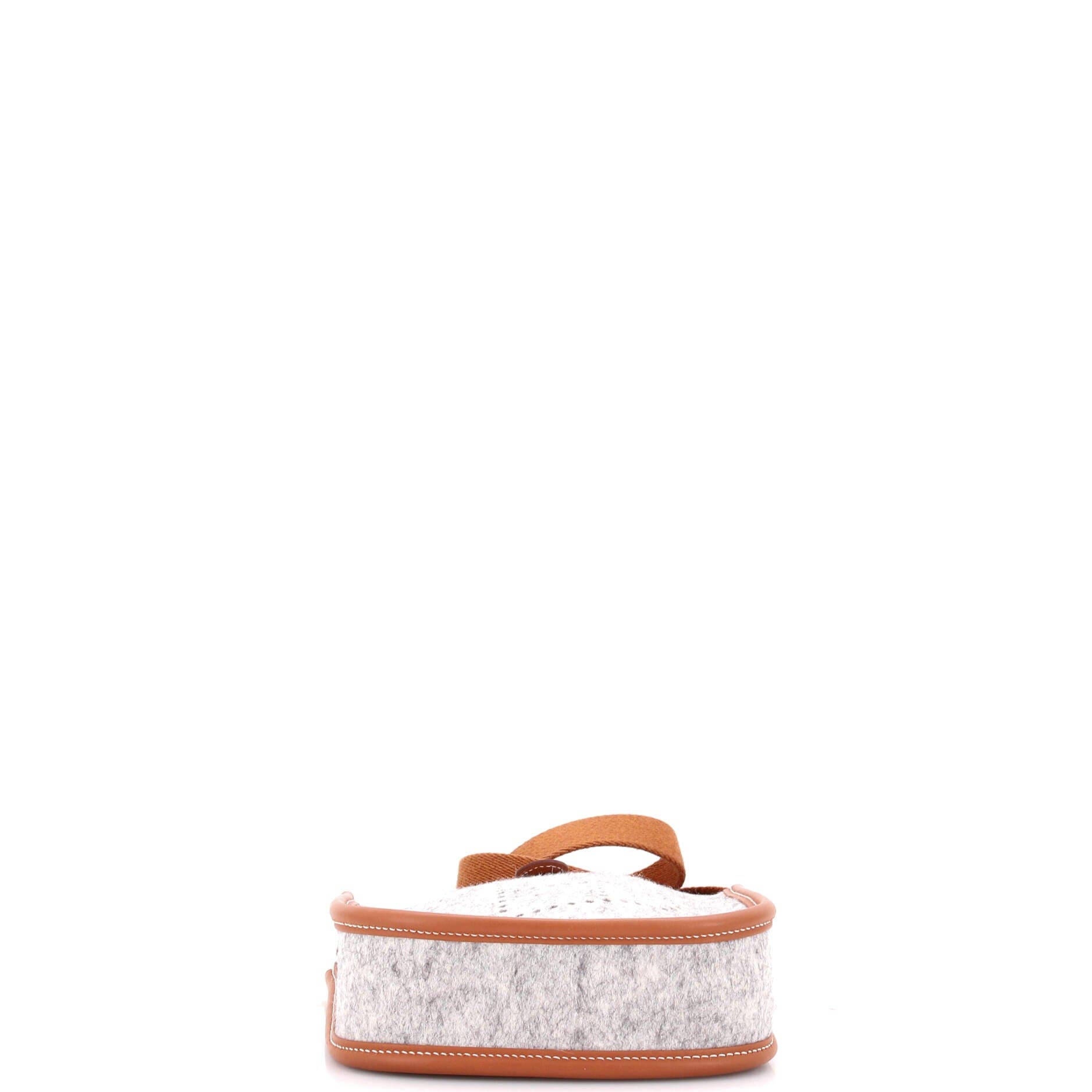 Pre-Owned Hermes Evelyne Bag Gen III Felt TPM, Alternate, color, Gris Clair