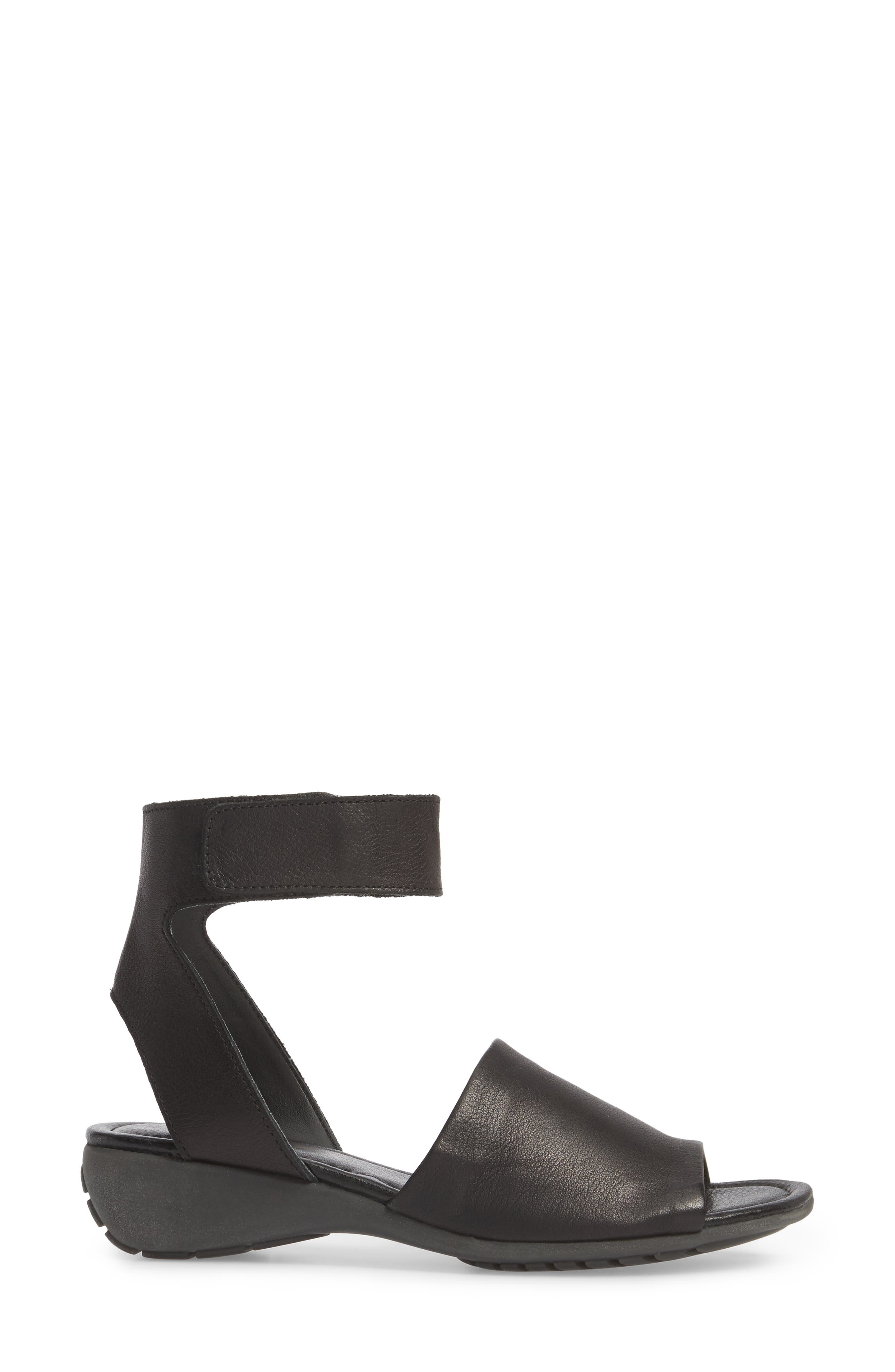 The FLEXX 'Beglad' Leather Ankle Strap Sandal, Alternate, color, 