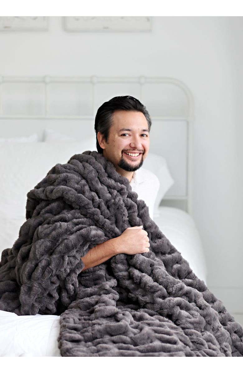 Minky Couture Hugs Charcoal Blanket, Alternate, color, Gray