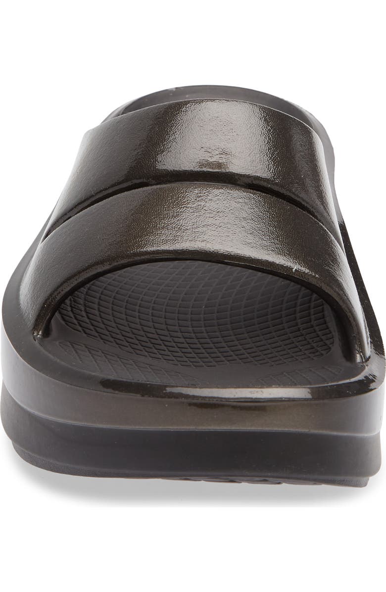Oofos OOmega OOahh Slide Sandal, Alternate, color, Black/ Titanium Mirror