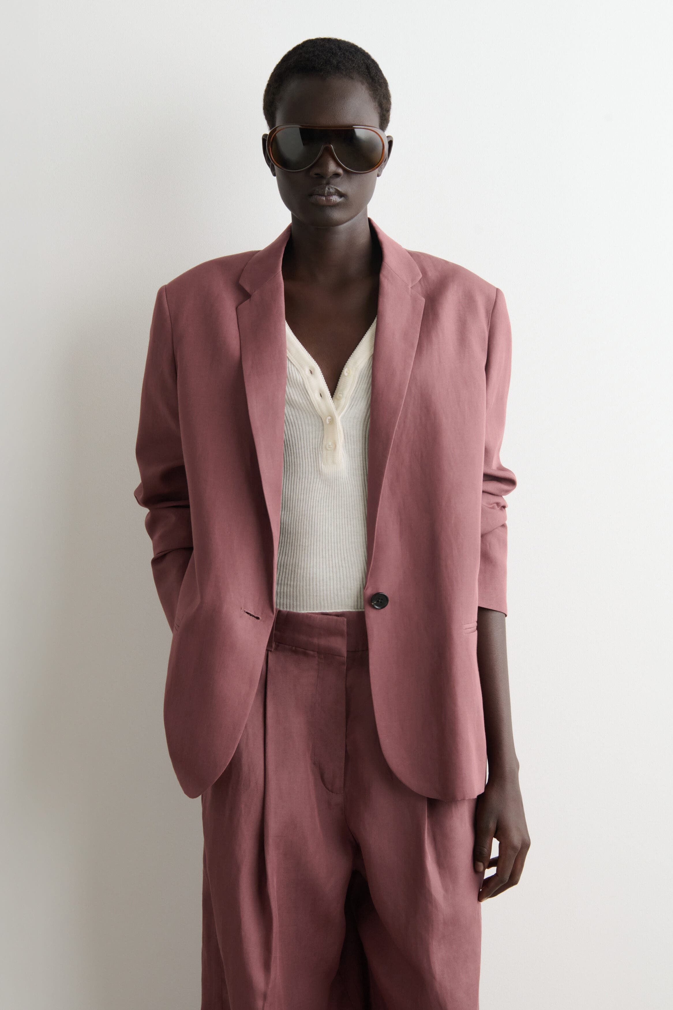 Linen-Blend Single-Breasted Blazer - image 2
