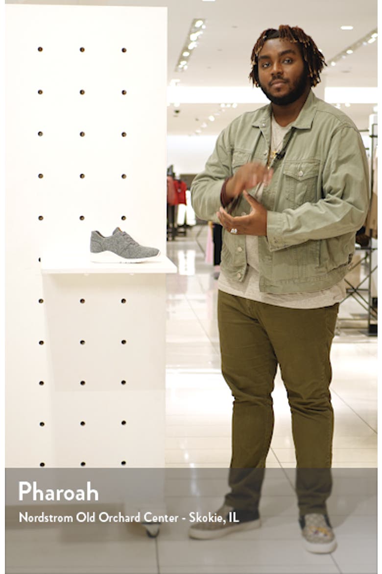 Signature Raina Lite Sneaker video