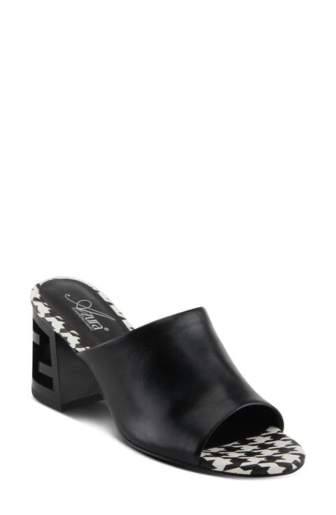Sculptor Slide Sandal (Women)