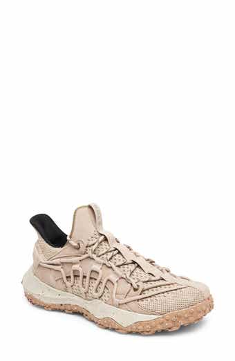Zeus Low Top Sneaker