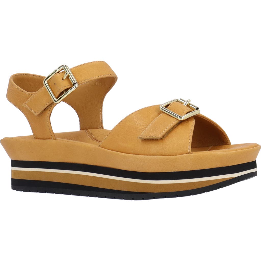 L'amour Des Pieds Vardant Platform Sandal In Lioness