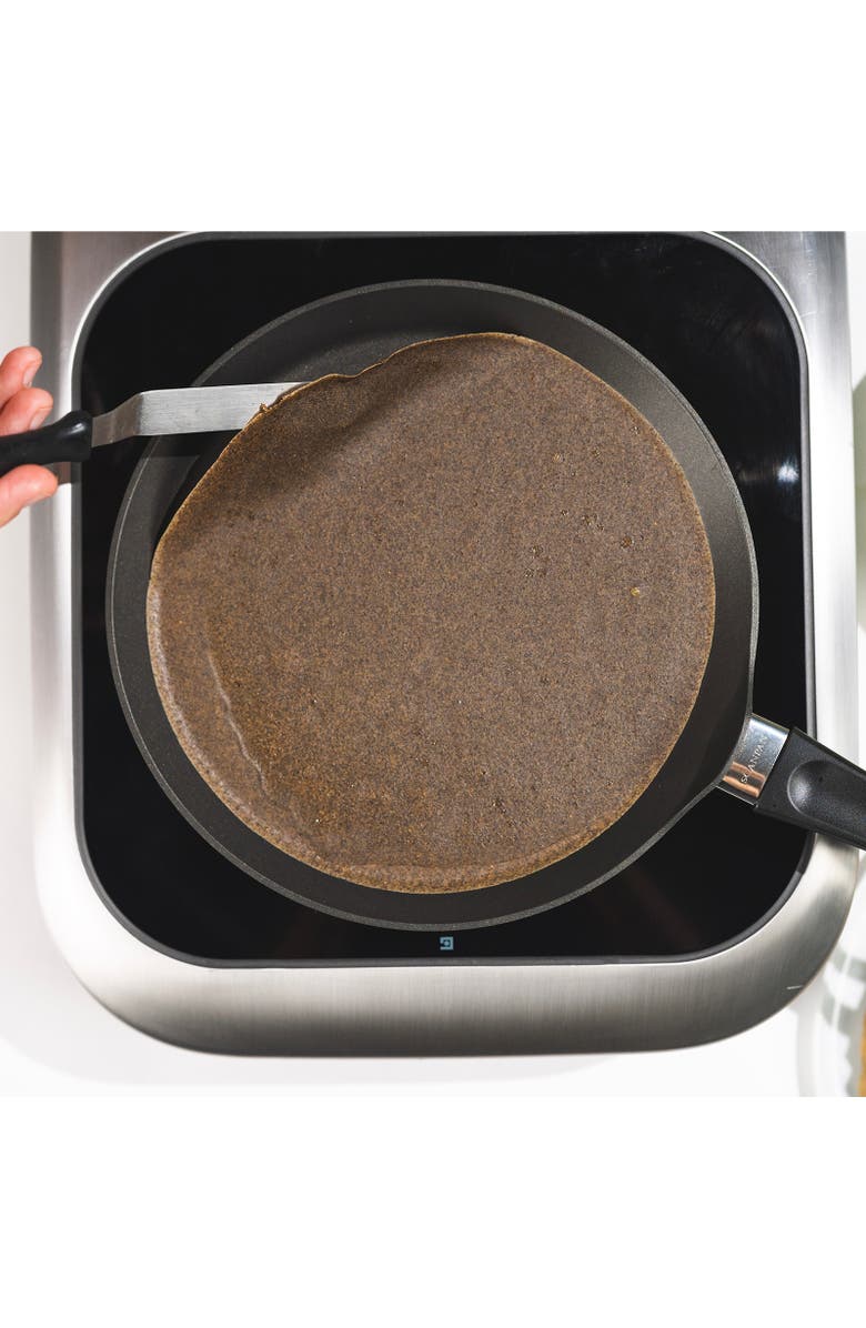 Scanpan Classic 9.75-Inch Omelet & Crepe Pan, Alternate, color, Black