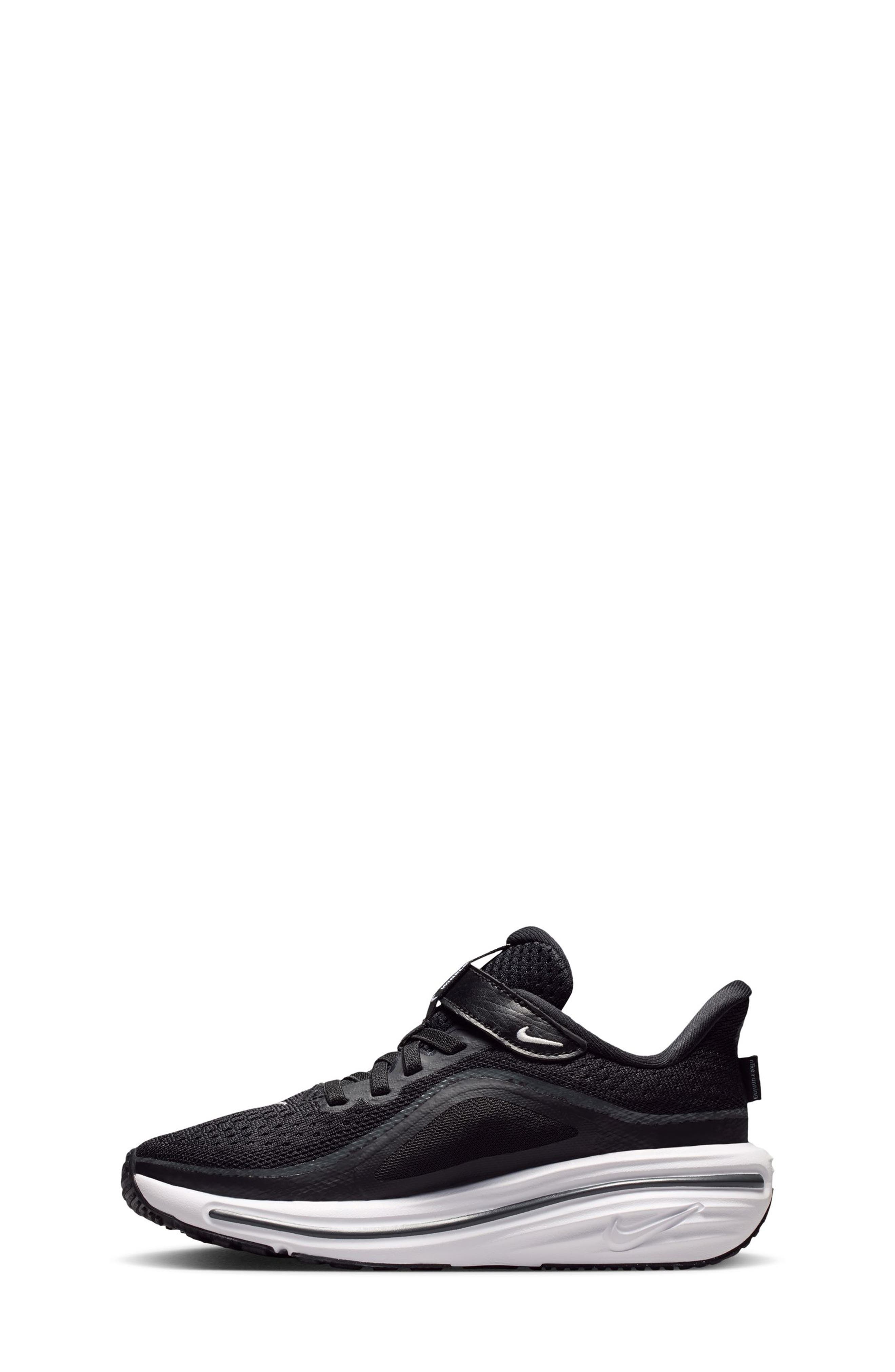 Air Winflo 12 Running Shoe, Alternate, color, BLACK/ WHITE/ DARK SMOKE GREY