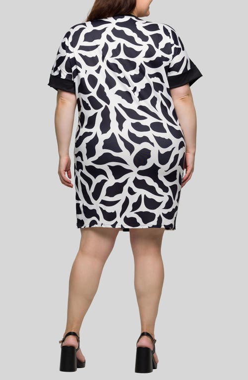 24seven Comfort Apparel Plus Size Short Sleeve Knee Length T Shirt Dress In White Multi