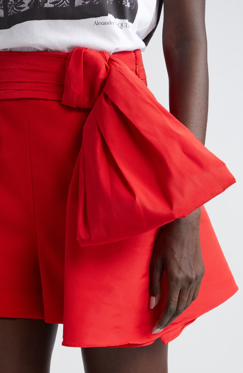 McQueen Bow Detail Wool Grain de Poudre Shorts, Alternate, color, 