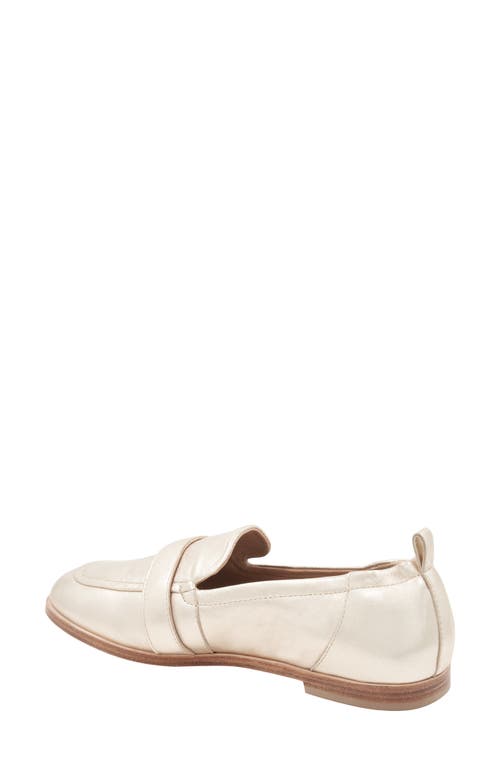 Andre Assous André Assous Cedar Featherweights™ Loafer In White/gold
