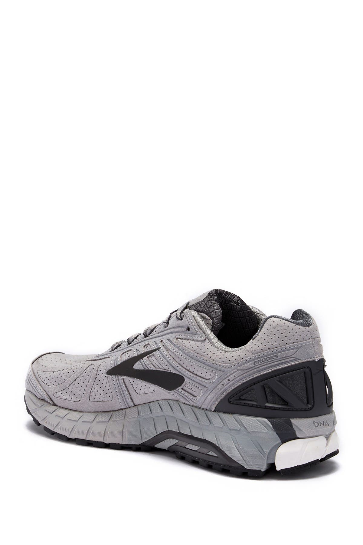Brooks Beast 16 LE Running Shoe, Alternate, color, 