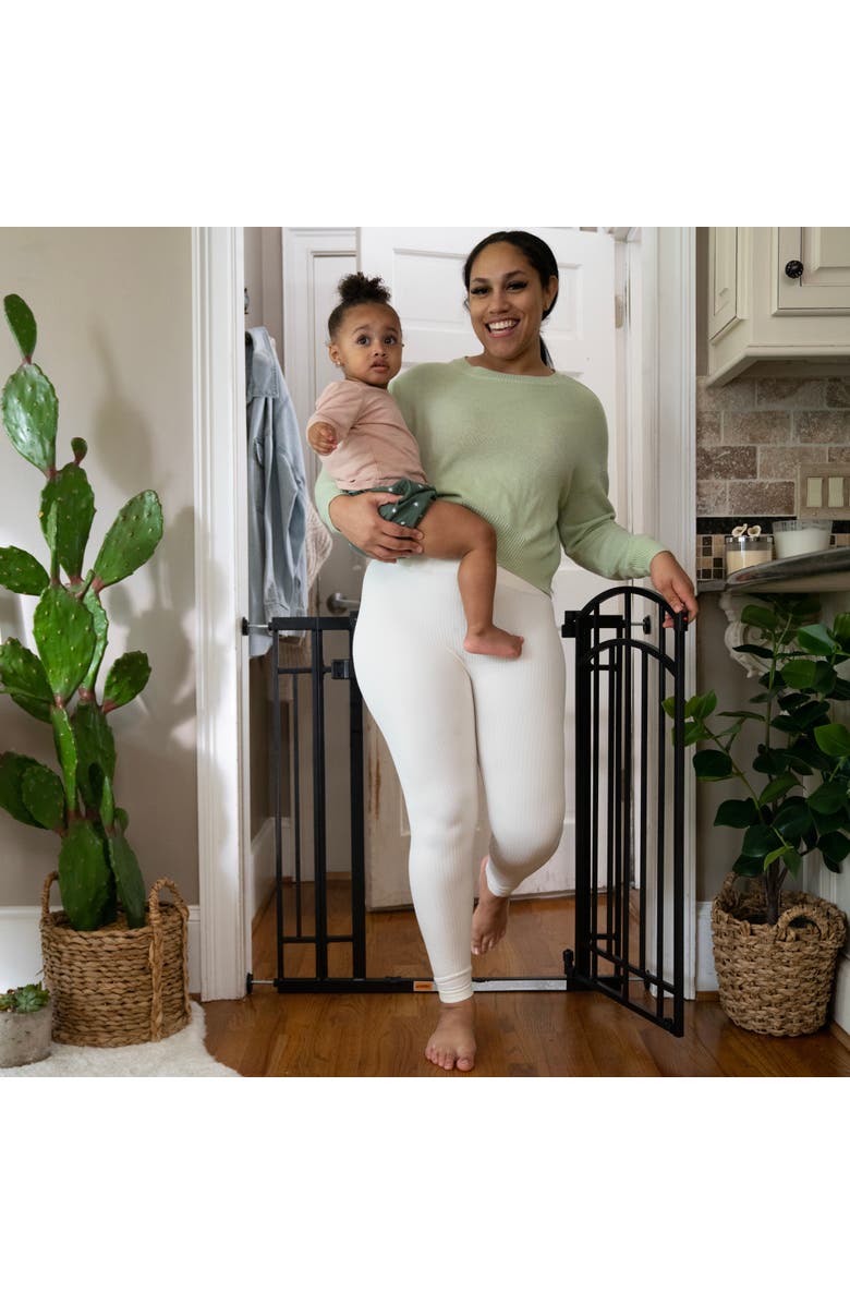 INGENUITY The Doorway 48W Series Pet and Baby Gate, Alternate, color, Black