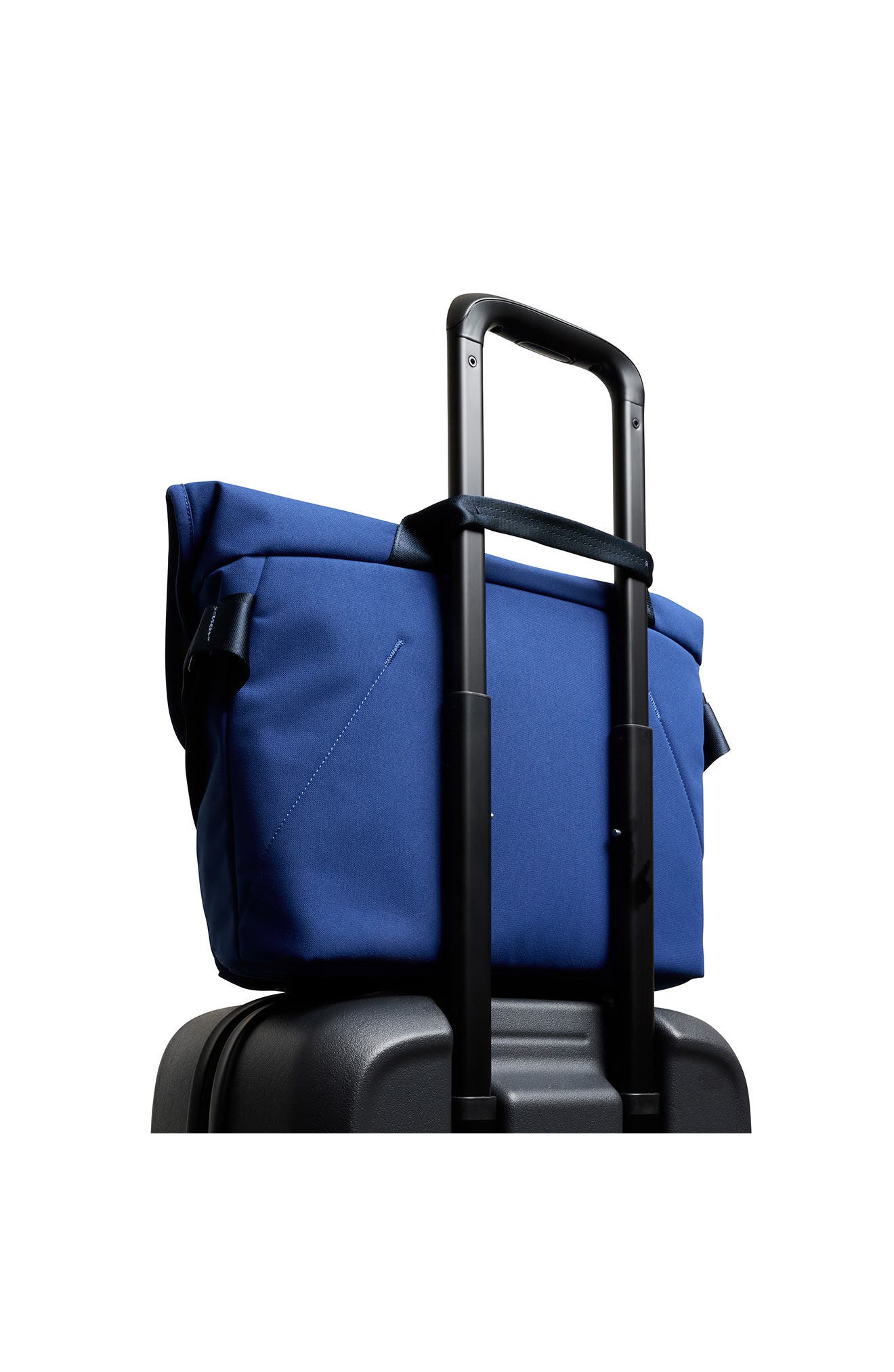 Bellroy Classic Messenger Bag, Alternate, color, Indigo