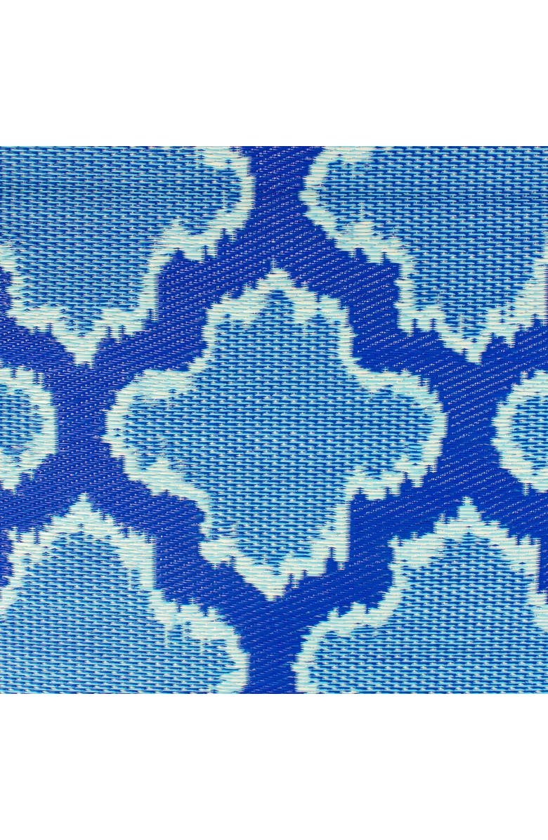 Northlight 4' x 6' Blue Quatrefoil Rectangular Outdoor Area Rug, Alternate, color, Blue