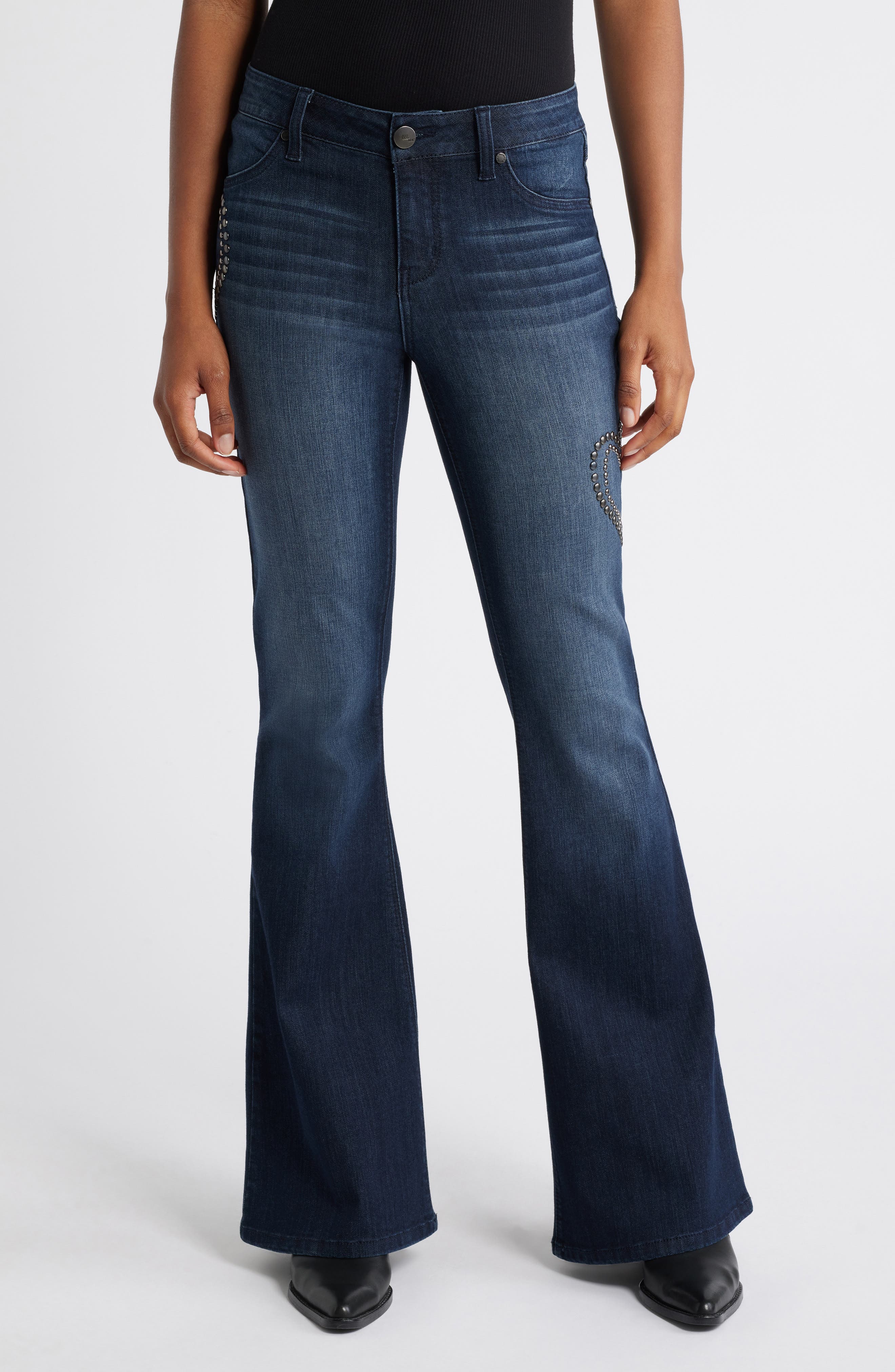 1822 Denim Heart Stud Flare Jeans in Giovanna 