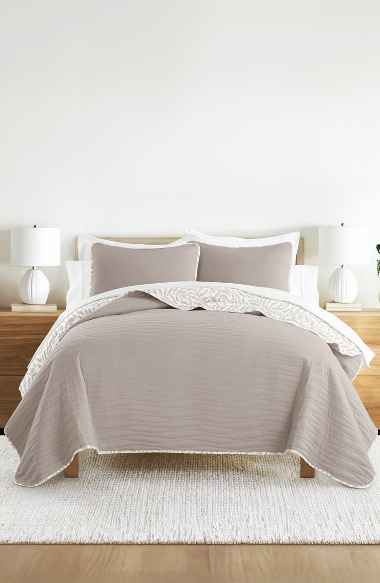 HOMESPUN Pattern Reversible Quilt & Sham Set, Alternate, color, Taupe