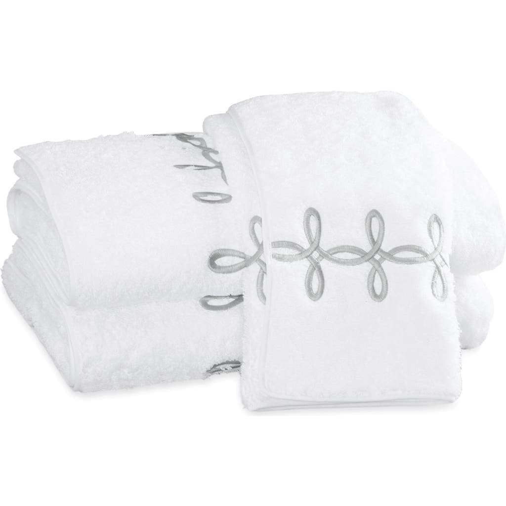 Matouk Gordian Knot Bath Sheet In Silver