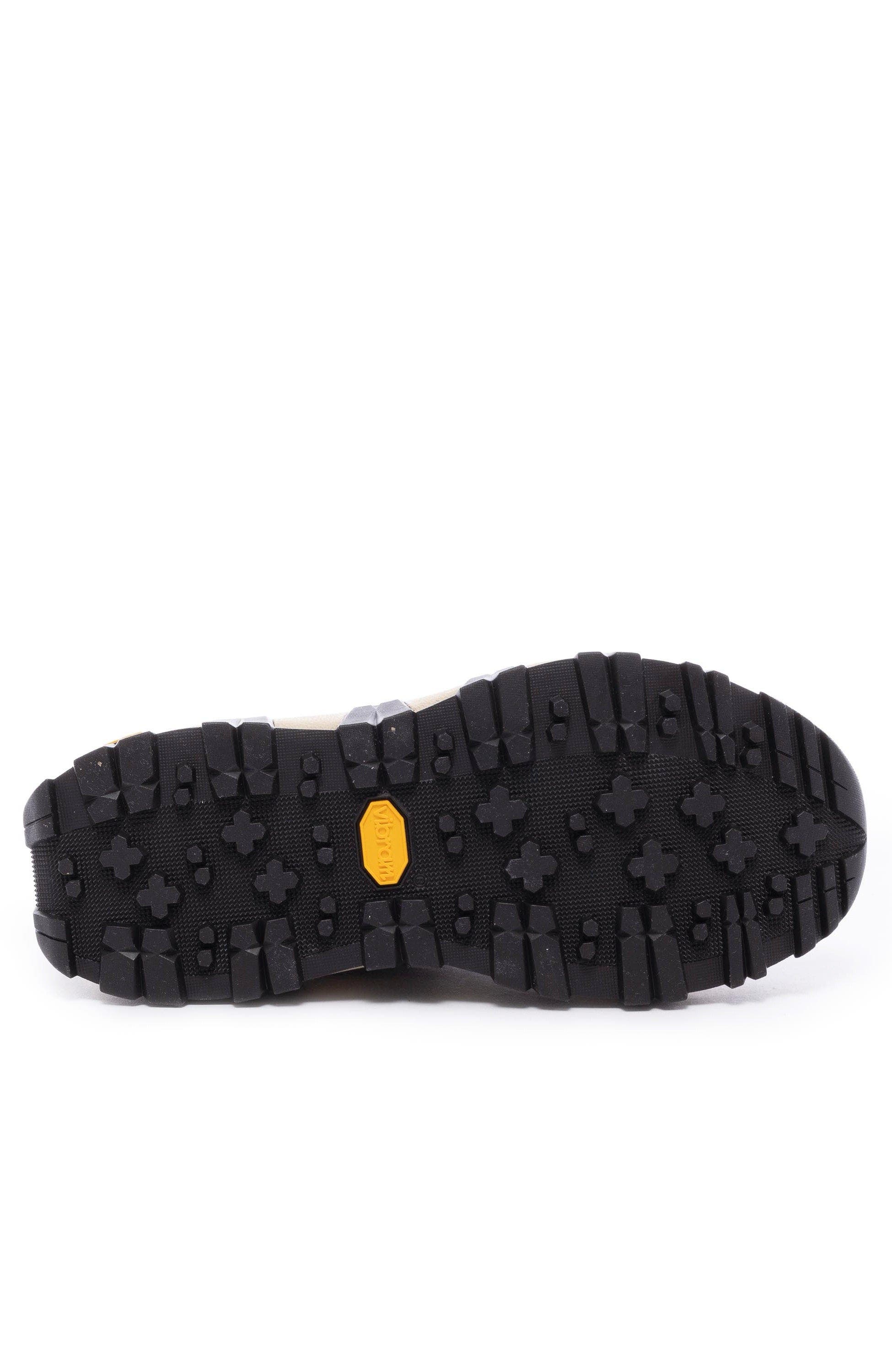 P448 Monalea Trainer, Alternate, color, Tux/Black