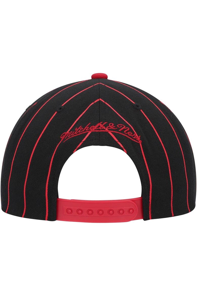 Men's Mitchell & Ness Black Atlanta United FC Team Pin Snapback Hat, Alternate, color, Black