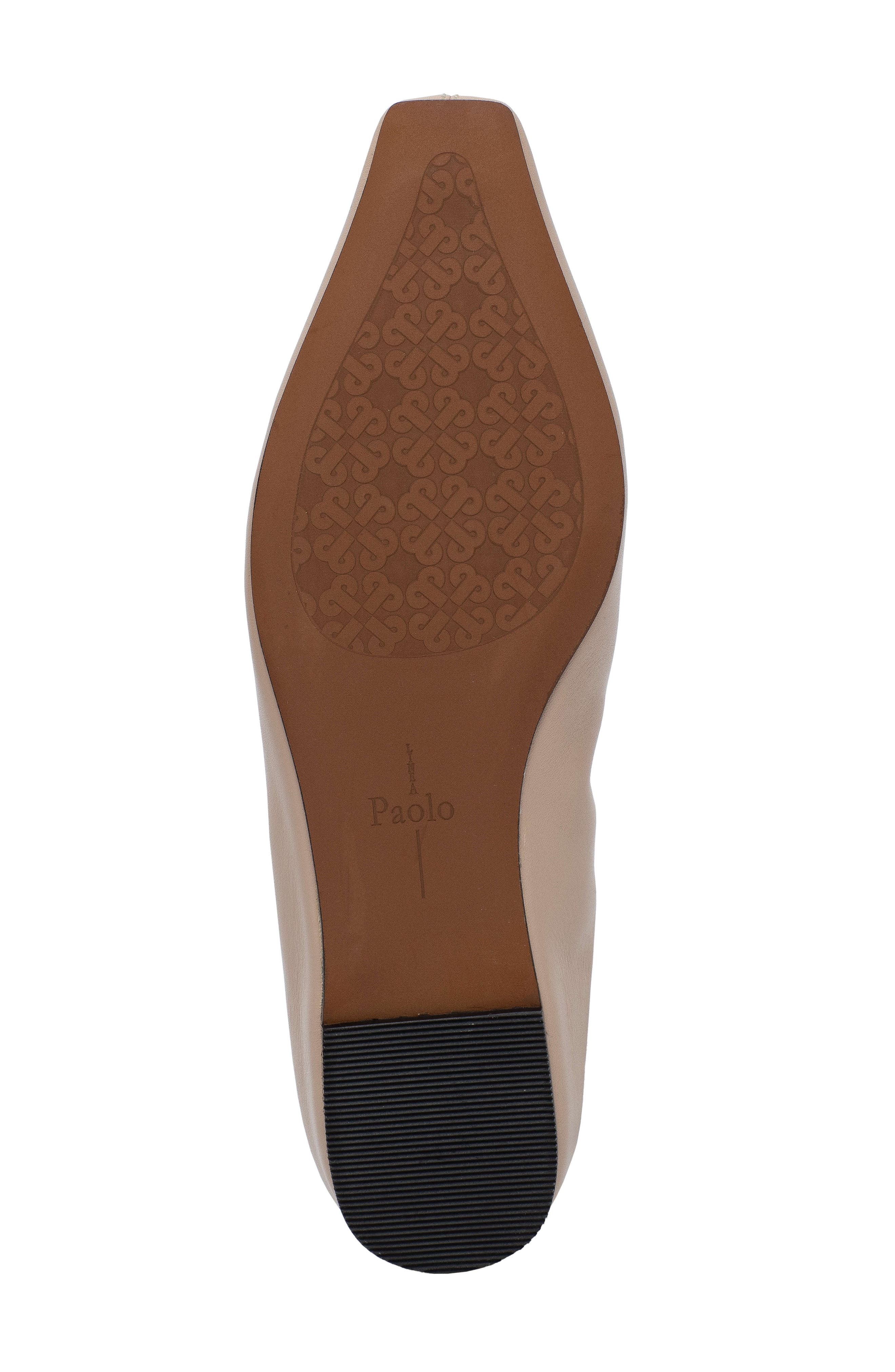 Megan Flat, Alternate, color, CREAM
