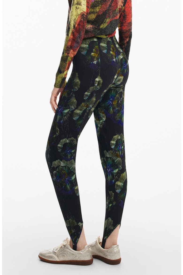 Pensee Lacroix Stirrup Pants, Alternate, color, BLACK