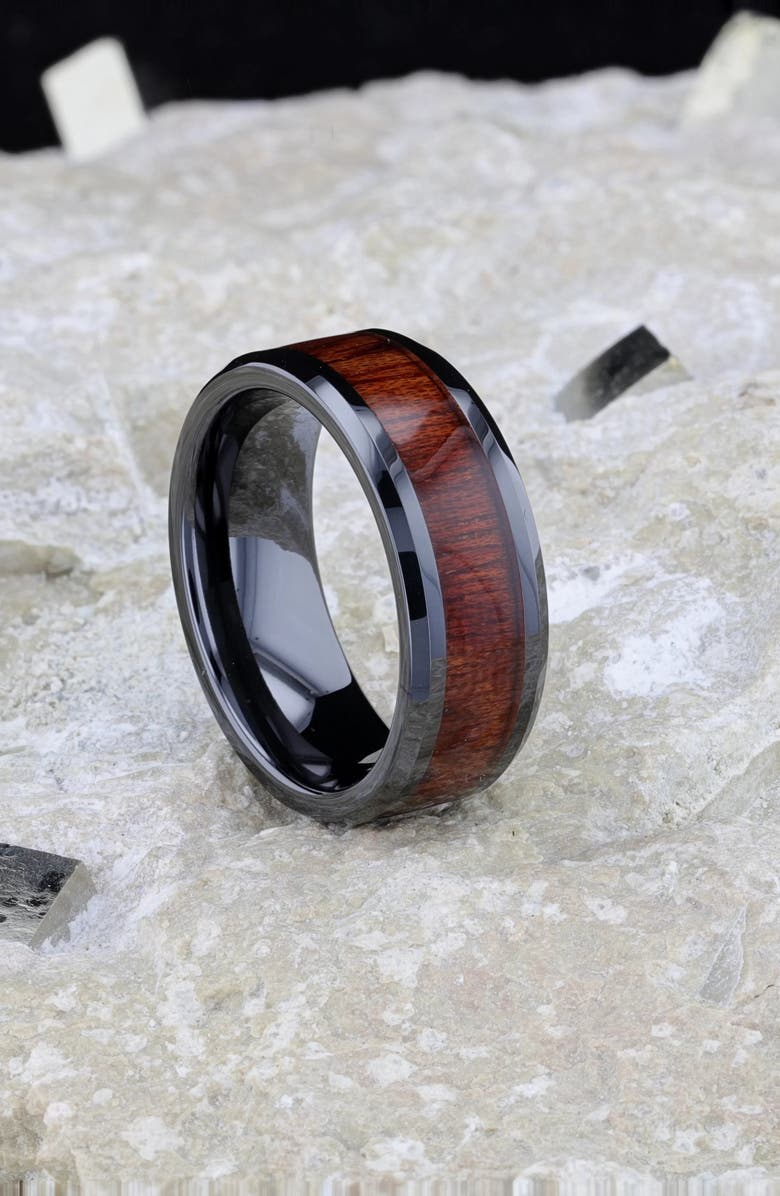 Larson Jewelers Benny Ceramic Beveled Wedding Band, Alternate, color, Black / Bubinga Wood