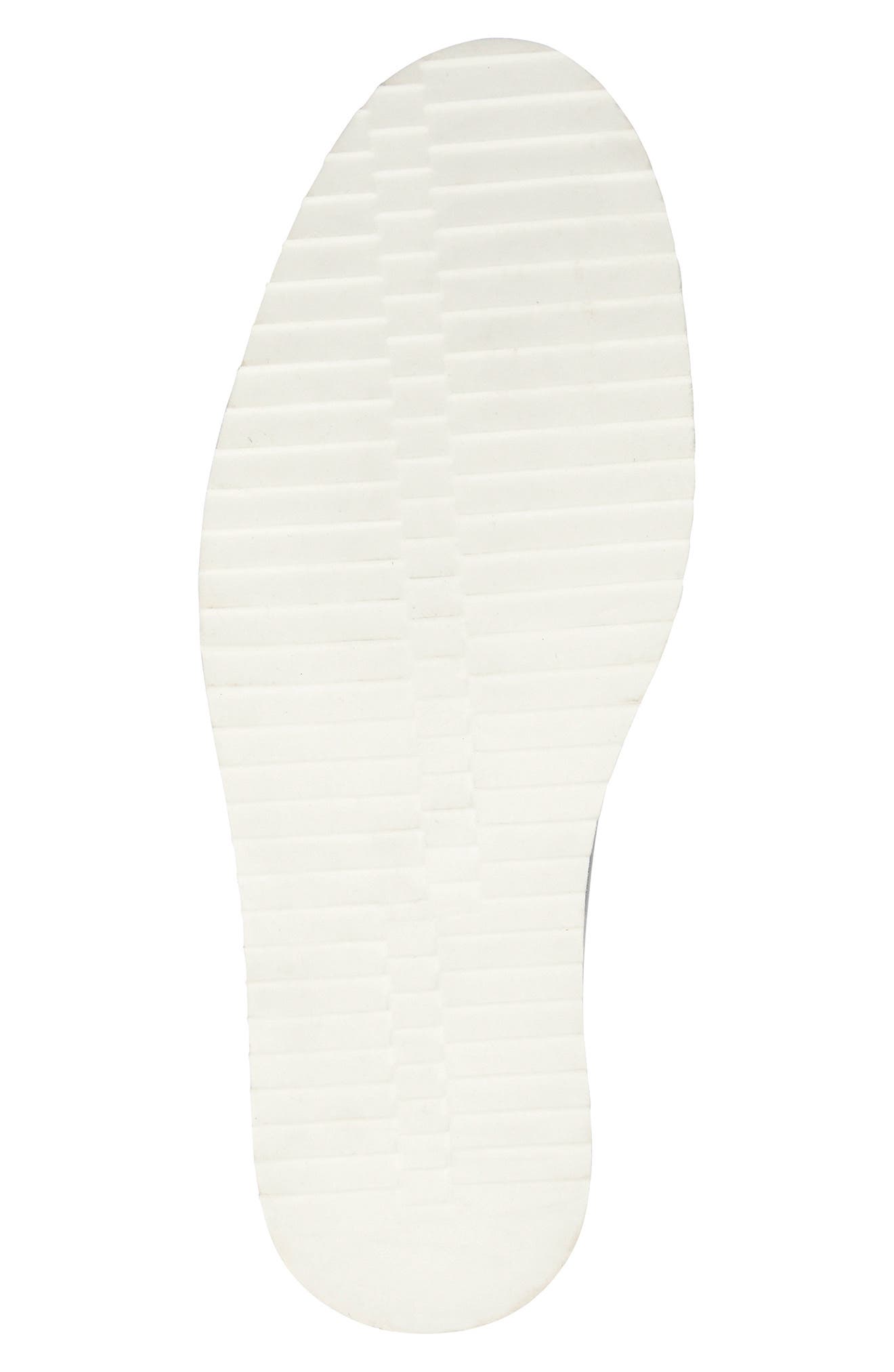 Thomas & Vine Keegan Chukka Boot, Alternate, color, Black