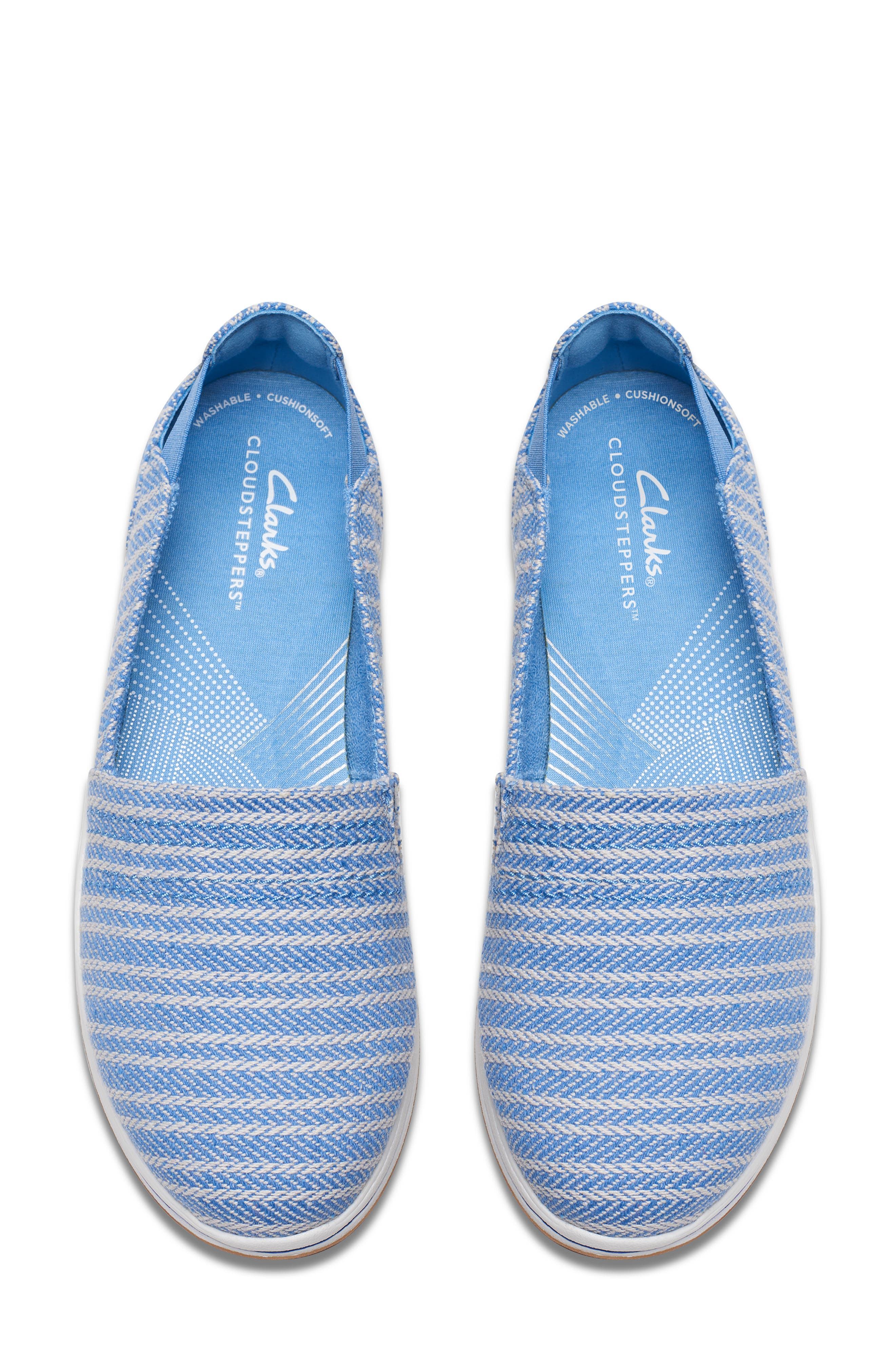 Clarks<sup>®</sup> Breeze Step II Sneaker, Alternate, color, Denim